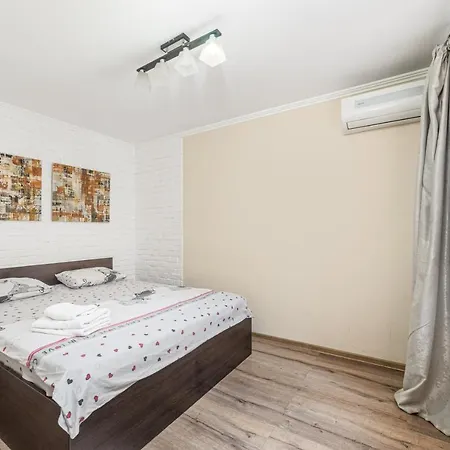 Primorskiy Apartment *